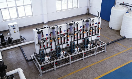 VOSS High-Precision Dosing System Enables Ultra-Clean and Stable Fluid Control in Semiconductor Manufacturing